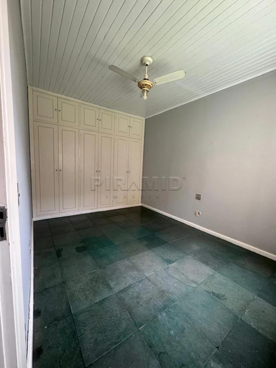 Alugar Casa / Padr&atilde;o em Ribeir&atilde;o Preto R$ 2.000,00 - Foto 18