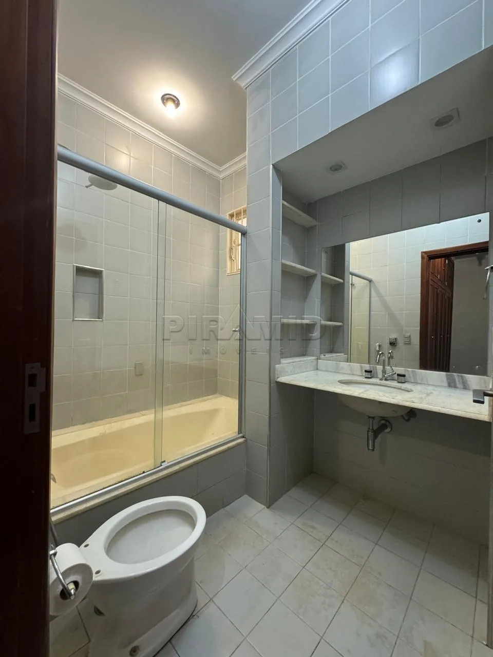 Alugar Casa / Padr&atilde;o em Ribeir&atilde;o Preto R$ 2.000,00 - Foto 16