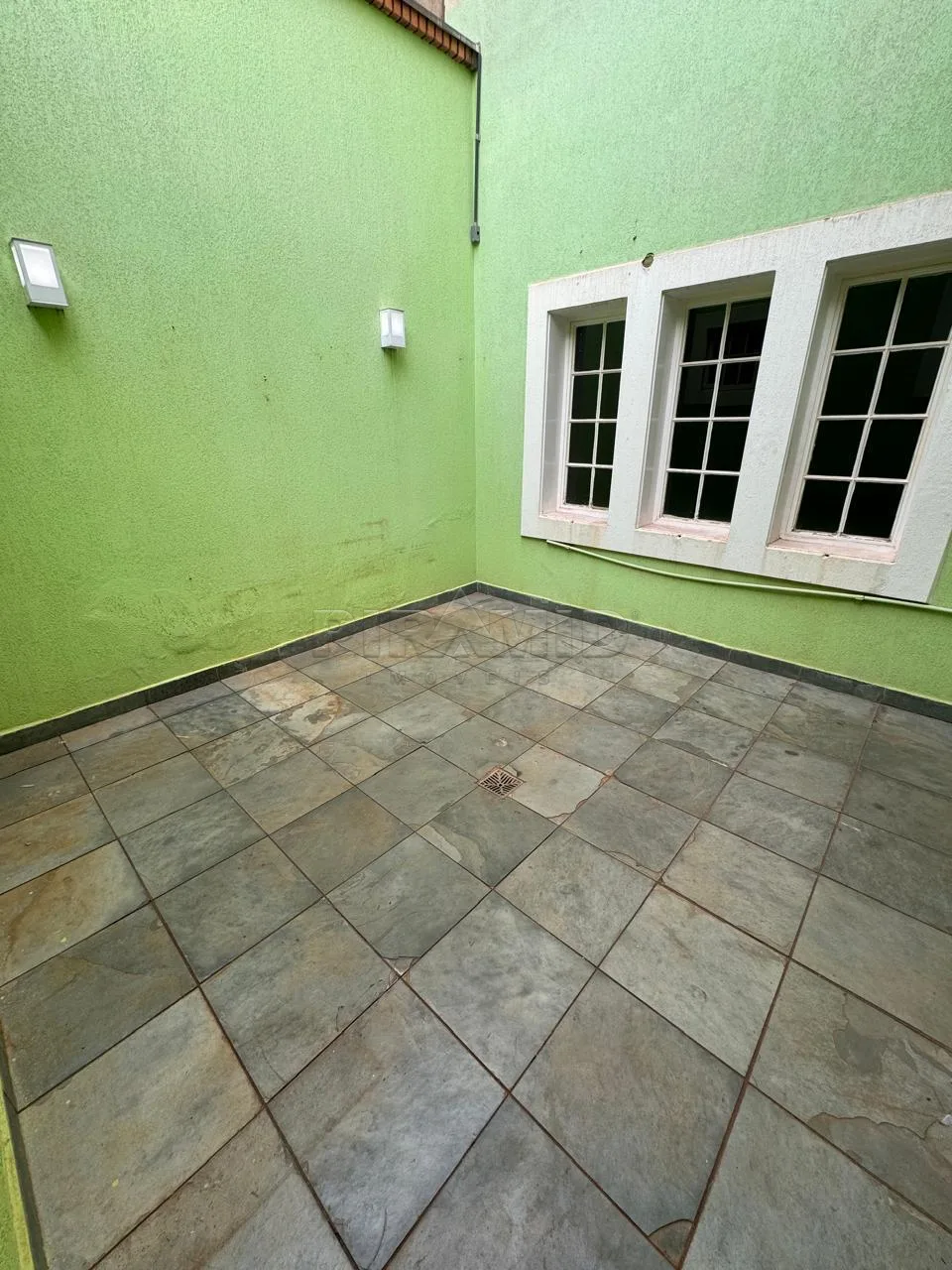 Alugar Casa / Padr&atilde;o em Ribeir&atilde;o Preto R$ 2.000,00 - Foto 21