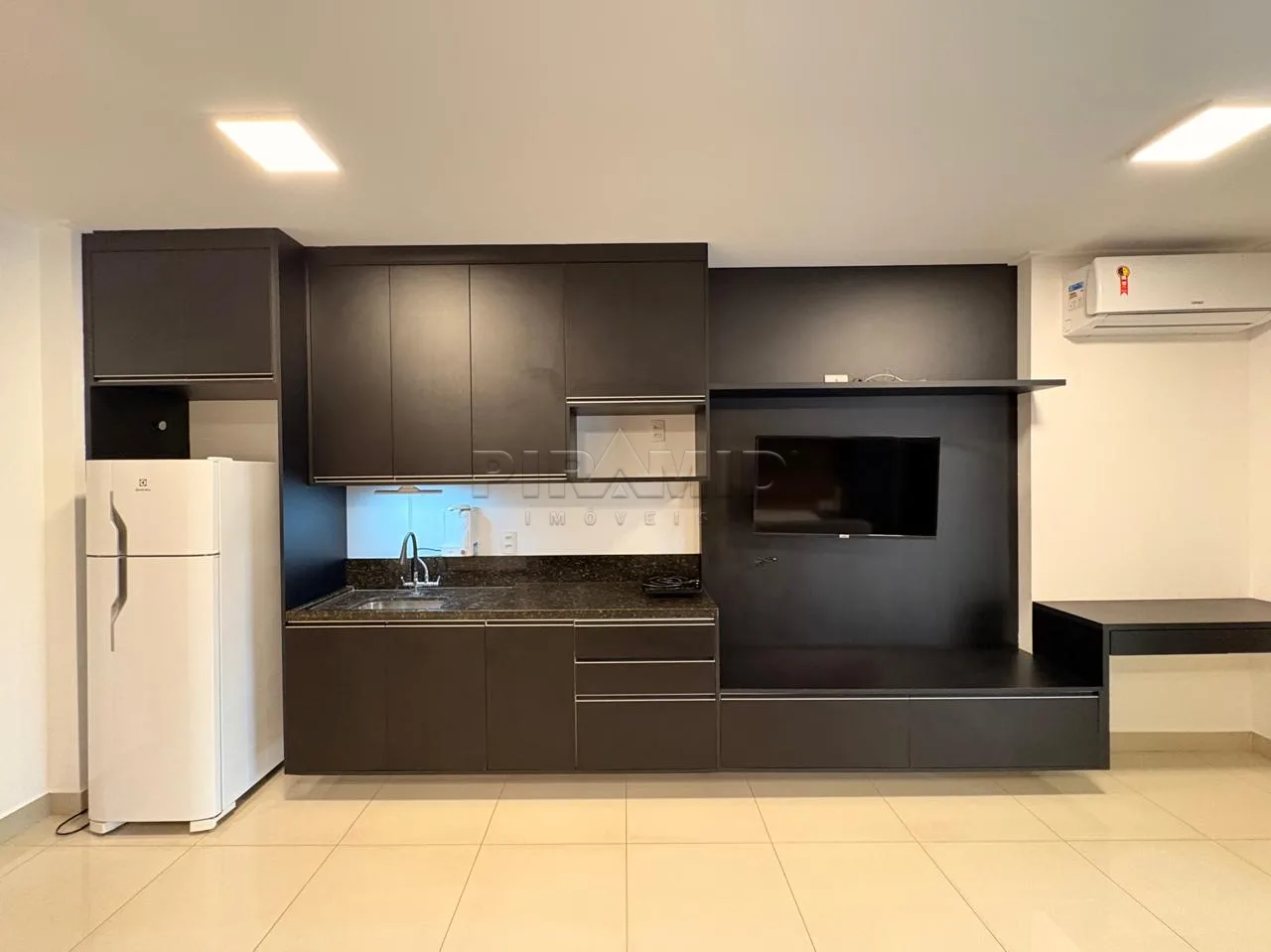 Alugar Apartamento / Padr&atilde;o em Ribeir&atilde;o Preto R$ 4.100,00 - Foto 6