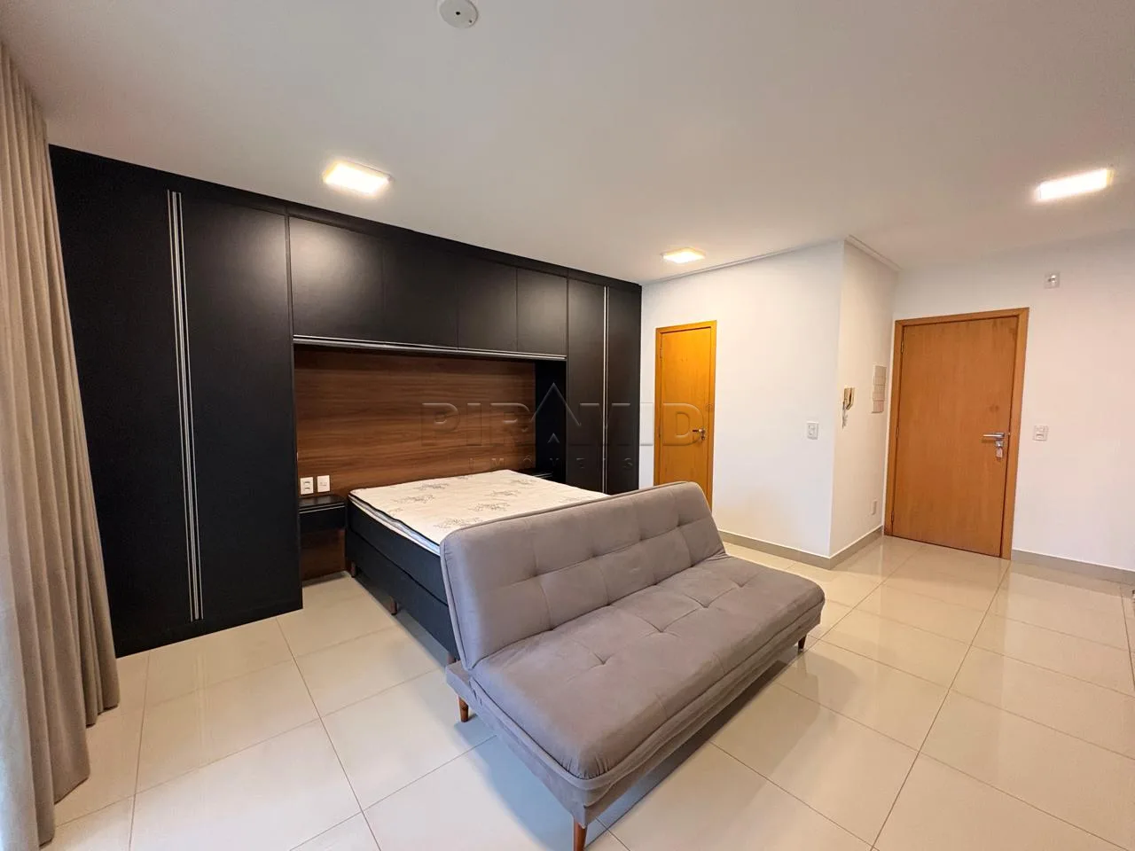 Alugar Apartamento / Padr&atilde;o em Ribeir&atilde;o Preto R$ 4.100,00 - Foto 3