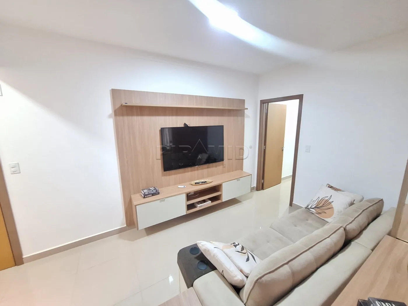 Alugar Apartamento / Padr&atilde;o em Ribeir&atilde;o Preto R$ 7.000,00 - Foto 2