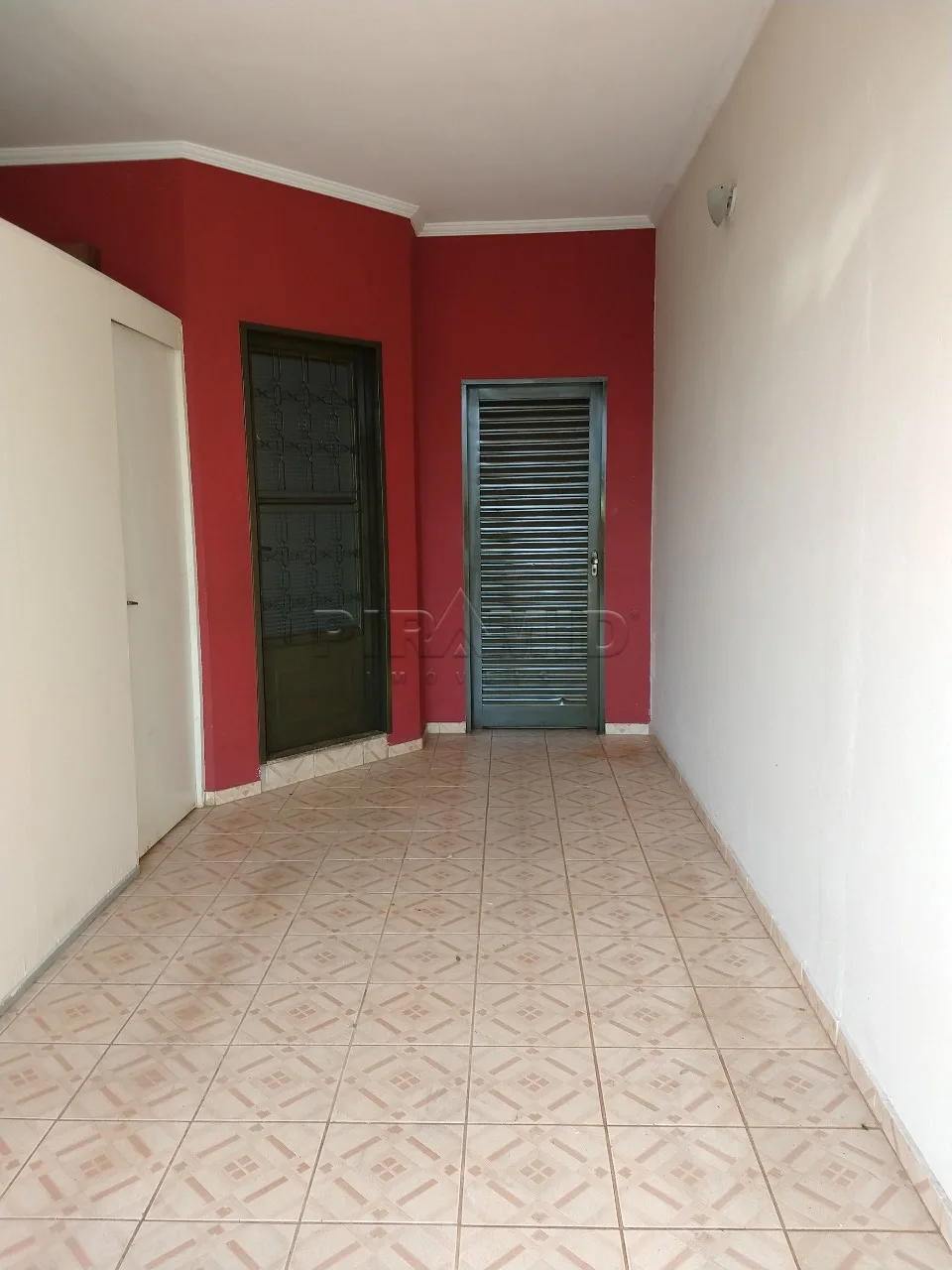 Alugar Casa / Padr&atilde;o em Ribeir&atilde;o Preto R$ 1.400,00 - Foto 1