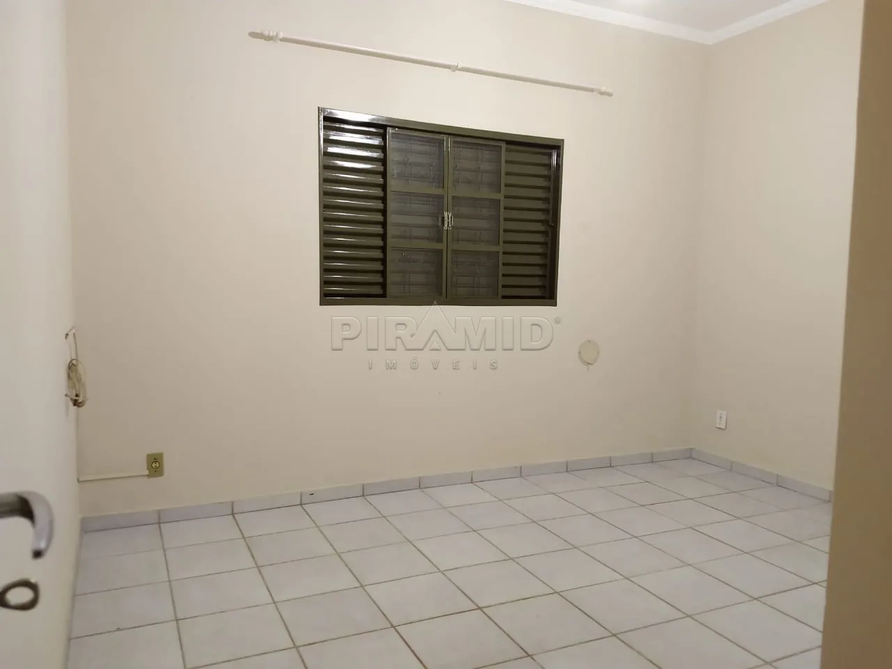 Alugar Casa / Padr&atilde;o em Ribeir&atilde;o Preto R$ 1.400,00 - Foto 7