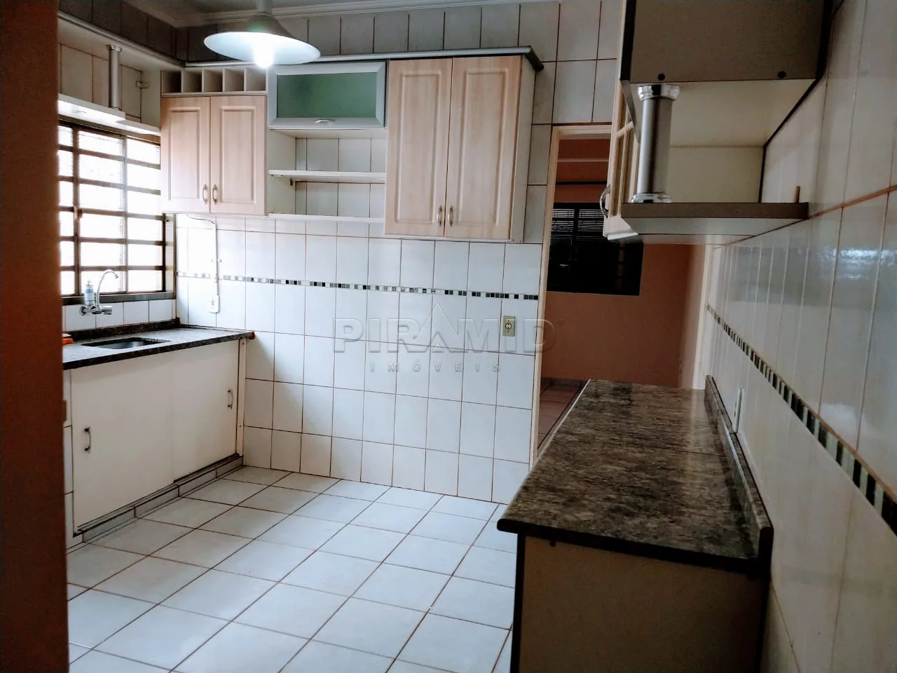 Alugar Casa / Padr&atilde;o em Ribeir&atilde;o Preto R$ 1.400,00 - Foto 9