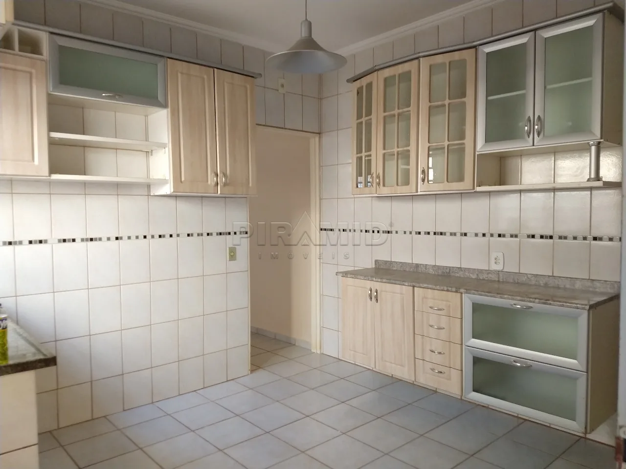 Alugar Casa / Padr&atilde;o em Ribeir&atilde;o Preto R$ 1.400,00 - Foto 10