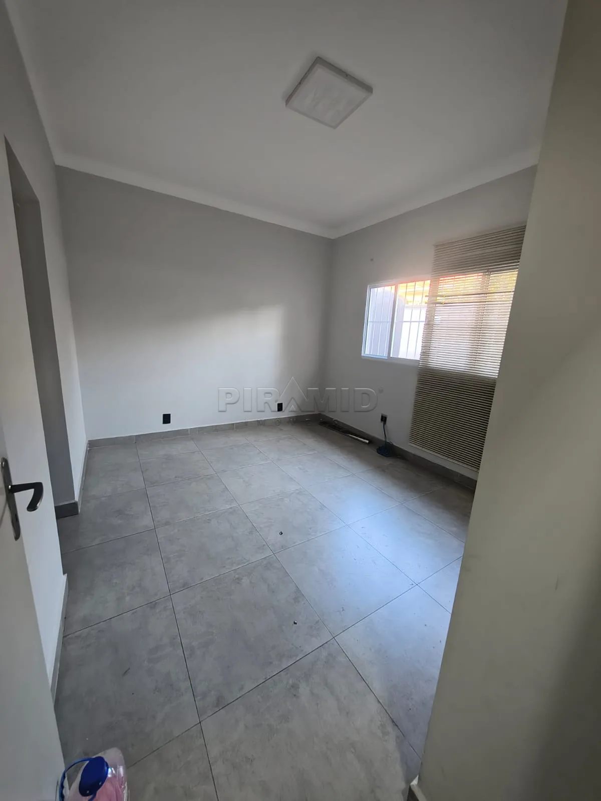 Alugar Comercial / Ponto Comercial em Ribeir&atilde;o Preto R$ 2.600,00 - Foto 6