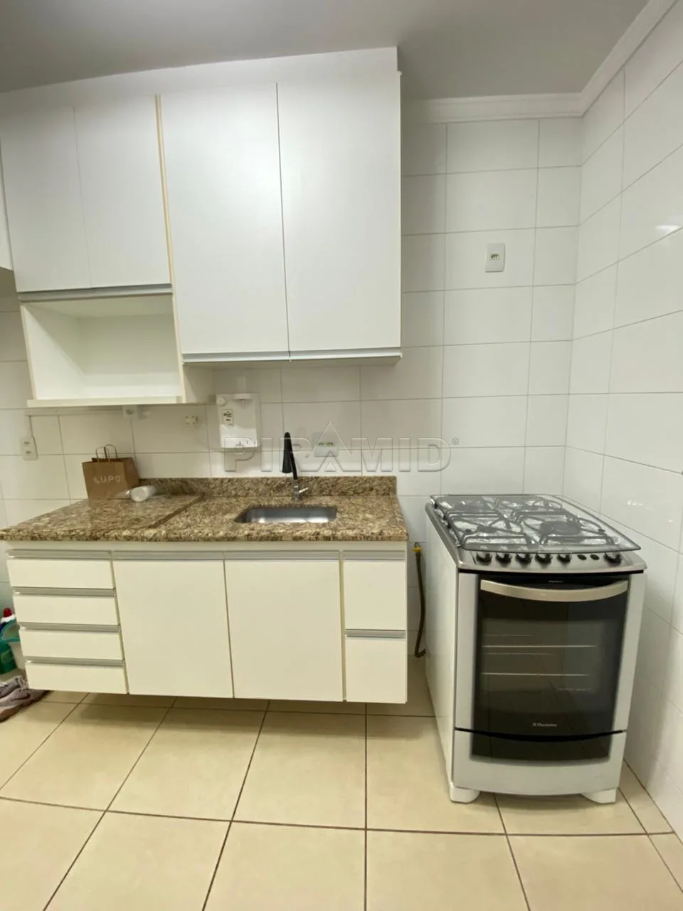 Alugar Apartamento / Padr&atilde;o em Ribeir&atilde;o Preto R$ 2.100,00 - Foto 24