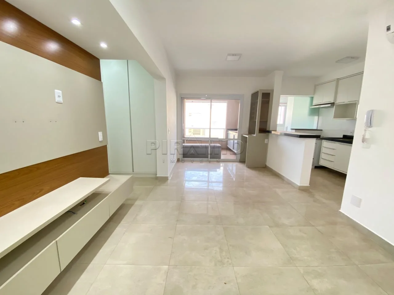 Alugar Apartamento / Padr&atilde;o em Ribeir&atilde;o Preto R$ 3.500,00 - Foto 5
