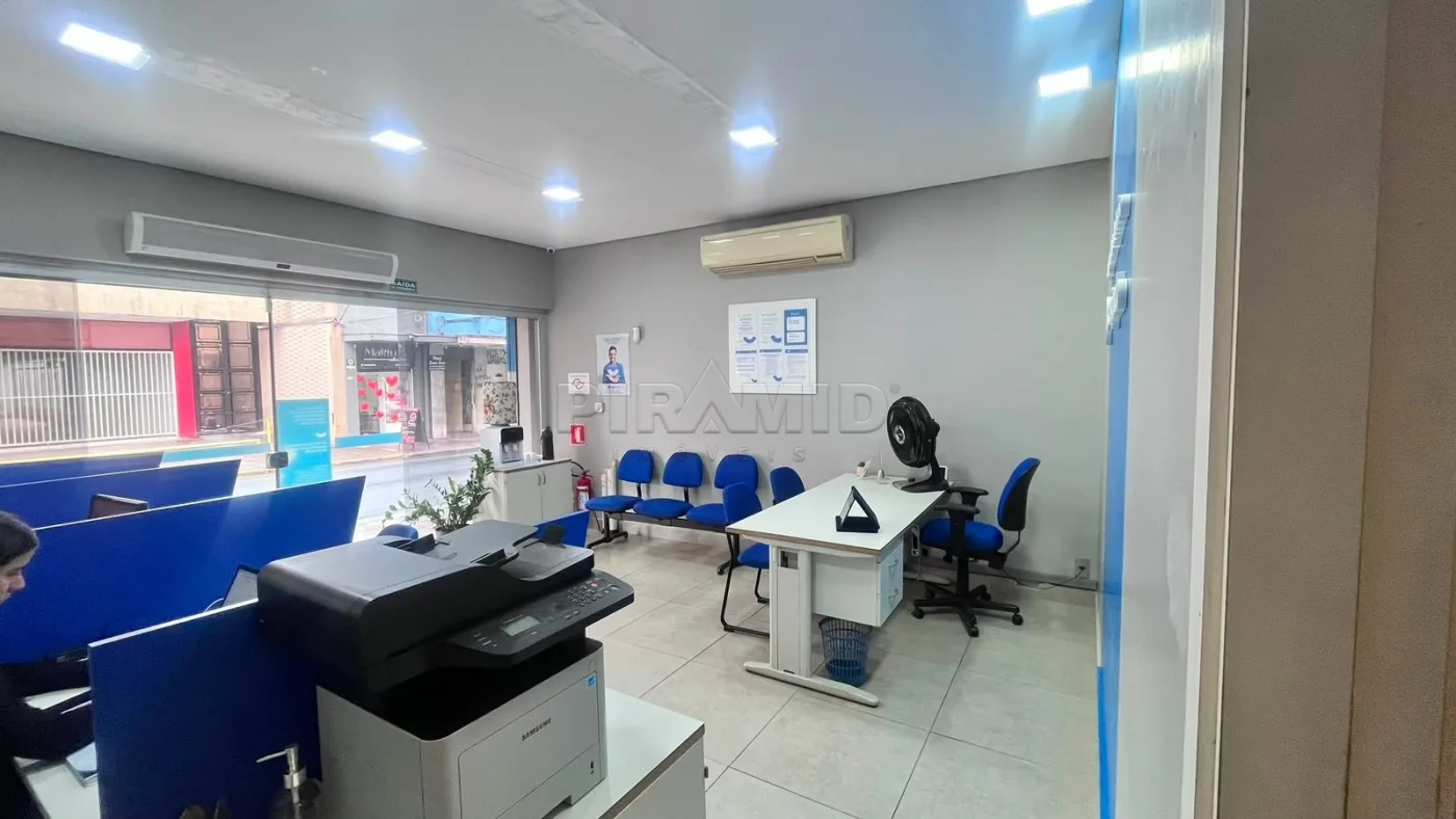 Alugar Comercial / Sal&atilde;o em Ribeir&atilde;o Preto R$ 3.800,00 - Foto 1