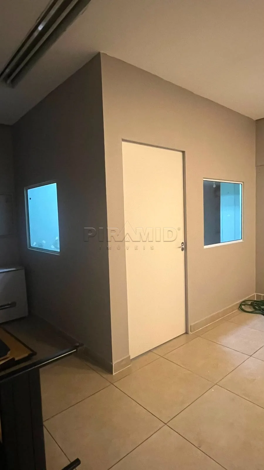 Alugar Comercial / Sal&atilde;o em Ribeir&atilde;o Preto R$ 3.800,00 - Foto 6