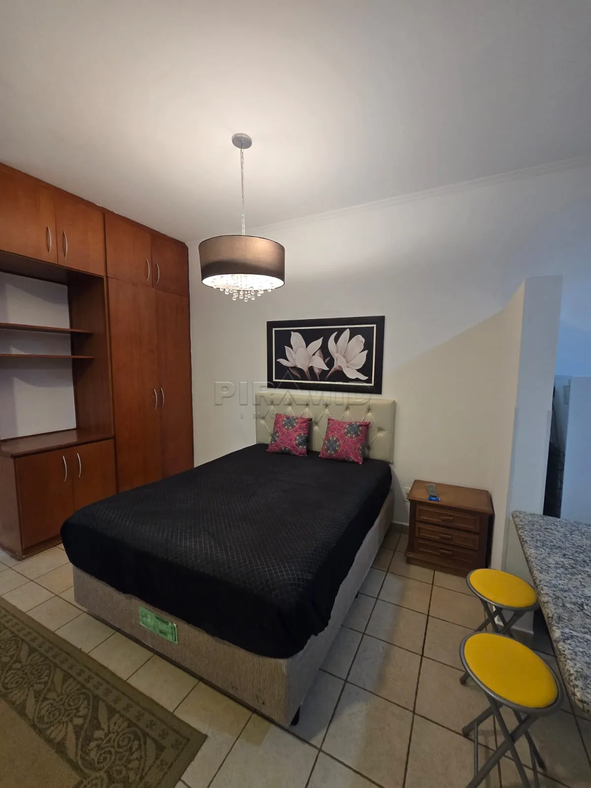 Alugar Apartamento / Padr&atilde;o em Ribeir&atilde;o Preto R$ 1.750,00 - Foto 1