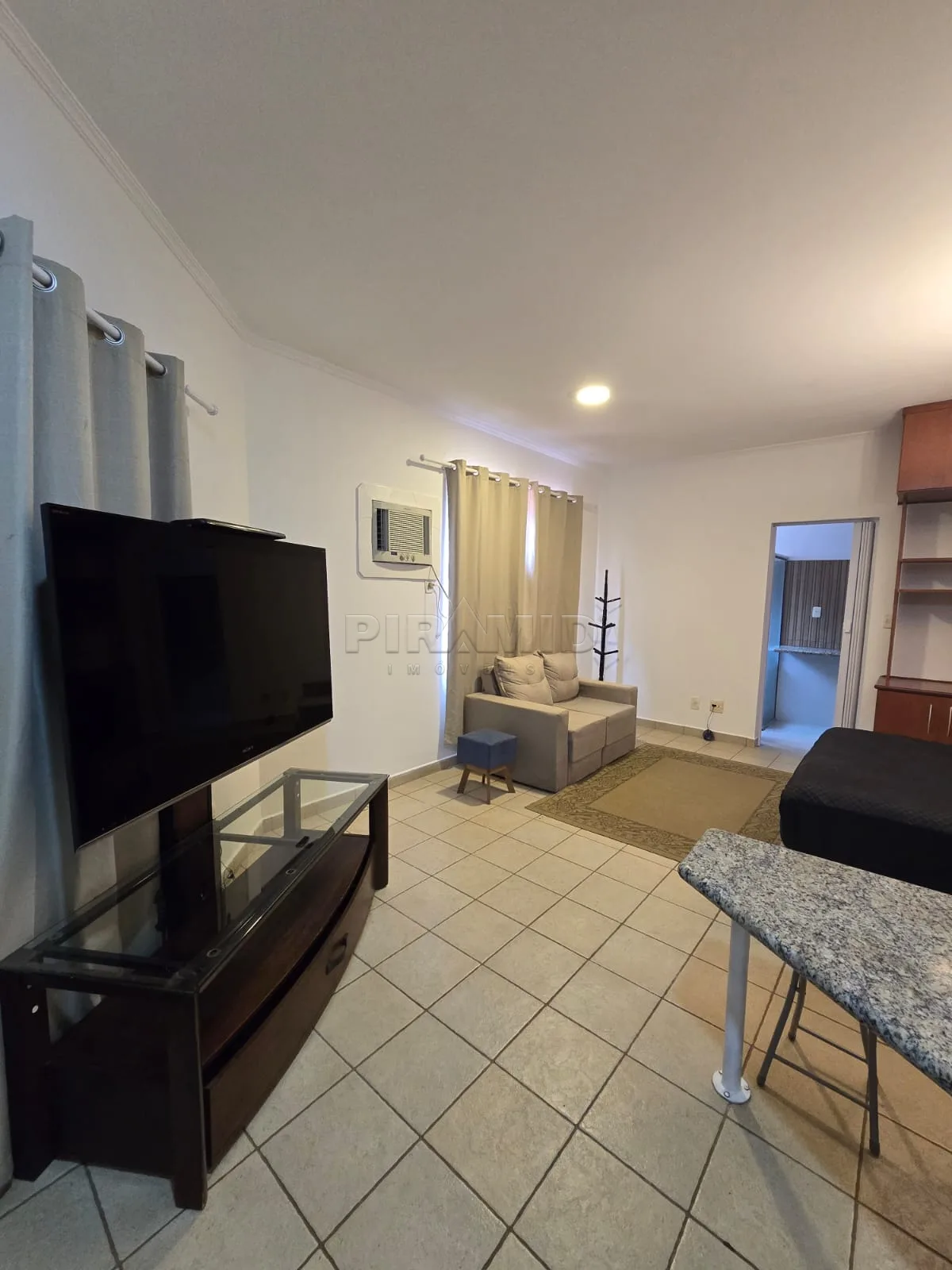 Alugar Apartamento / Padr&atilde;o em Ribeir&atilde;o Preto R$ 1.750,00 - Foto 5