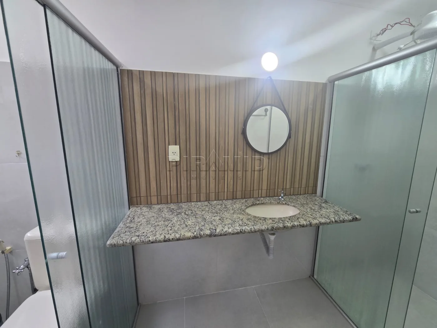 Alugar Apartamento / Padr&atilde;o em Ribeir&atilde;o Preto R$ 1.750,00 - Foto 12