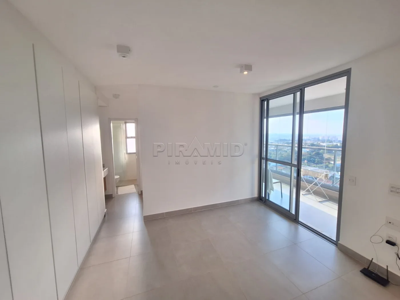Alugar Apartamento / Padr&atilde;o em Ribeir&atilde;o Preto R$ 2.500,00 - Foto 1