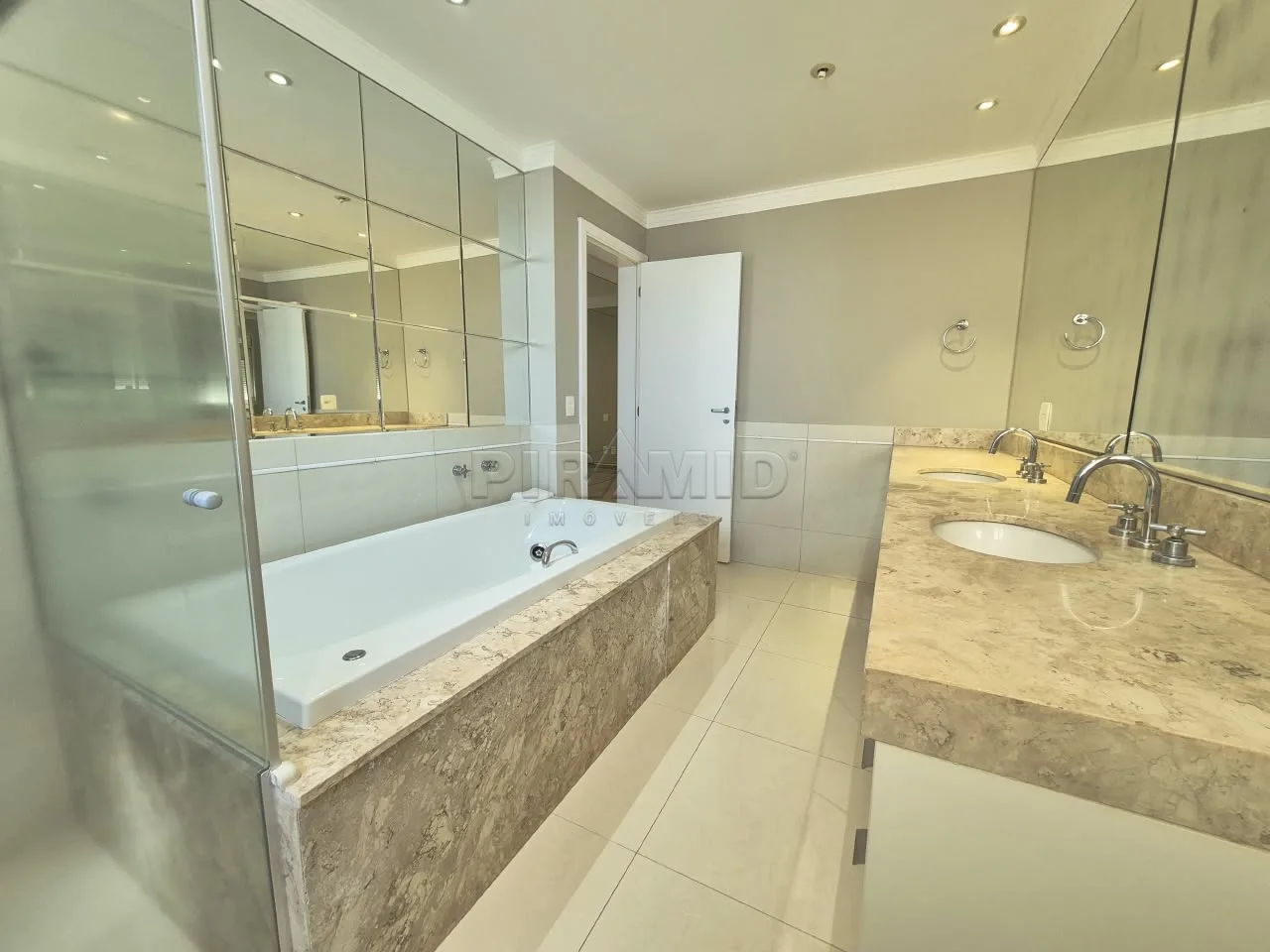 Comprar Apartamento / Padr&atilde;o em Ribeir&atilde;o Preto R$ 2.700.000,00 - Foto 23