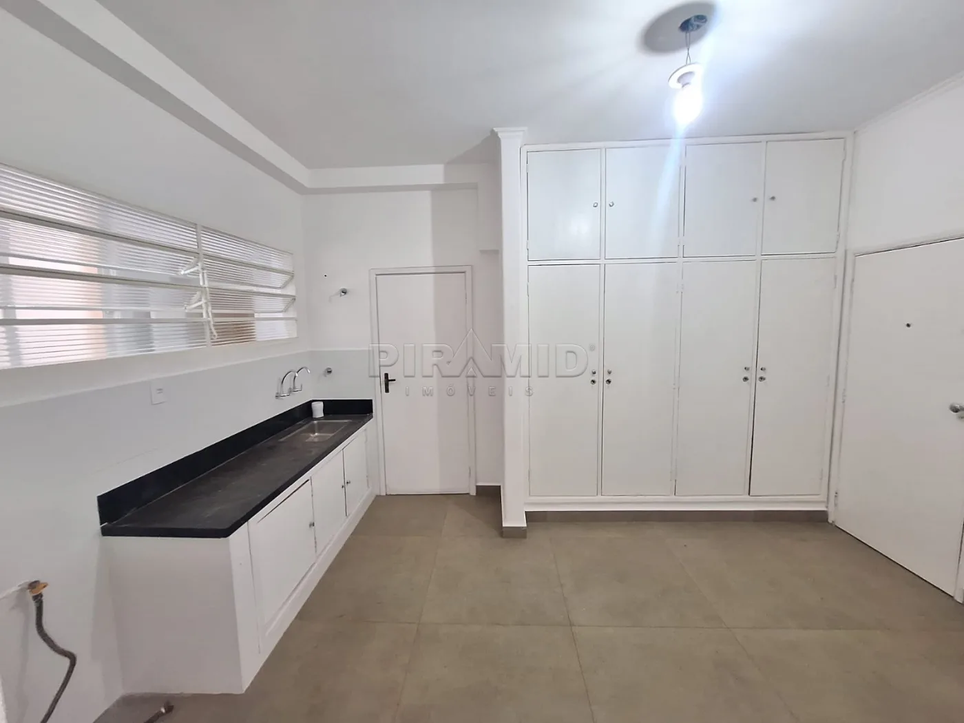 Alugar Apartamento / Padr&atilde;o em Ribeir&atilde;o Preto R$ 2.500,00 - Foto 19