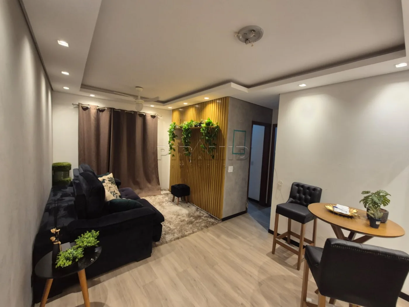 Alugar Apartamento / Padr&atilde;o em Ribeir&atilde;o Preto R$ 2.000,00 - Foto 1