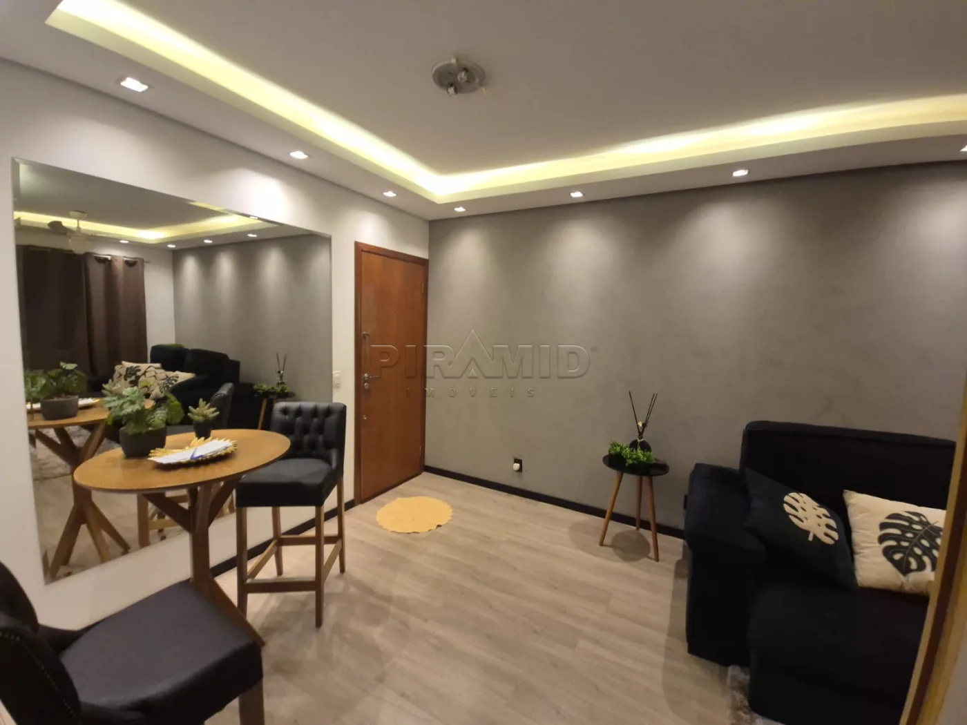 Alugar Apartamento / Padr&atilde;o em Ribeir&atilde;o Preto R$ 2.000,00 - Foto 3