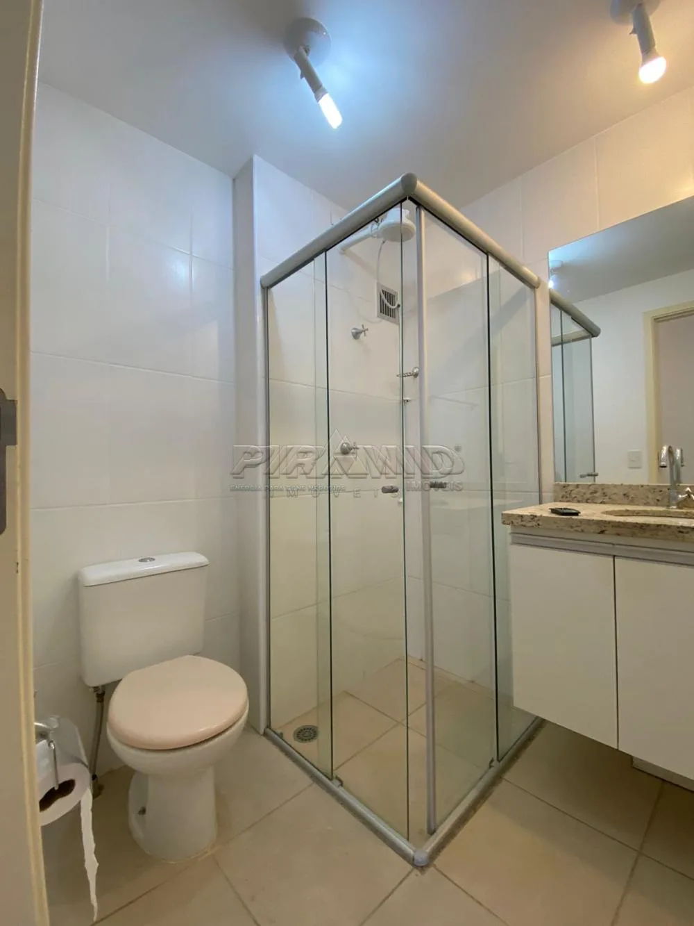 Alugar Apartamento / Padr&atilde;o em Ribeir&atilde;o Preto R$ 1.600,00 - Foto 3