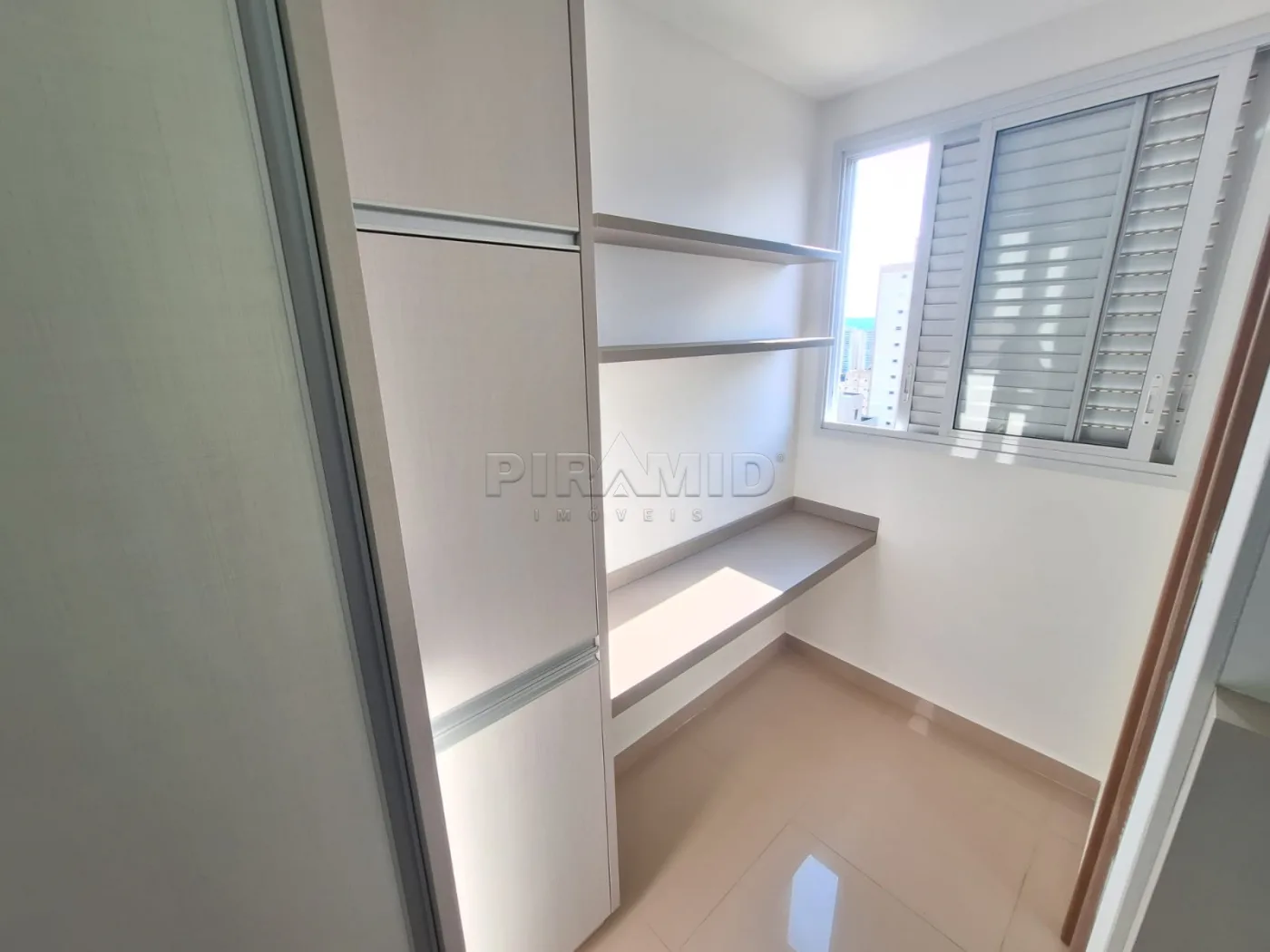 Alugar Apartamento / Padr&atilde;o em Ribeir&atilde;o Preto R$ 5.800,00 - Foto 18