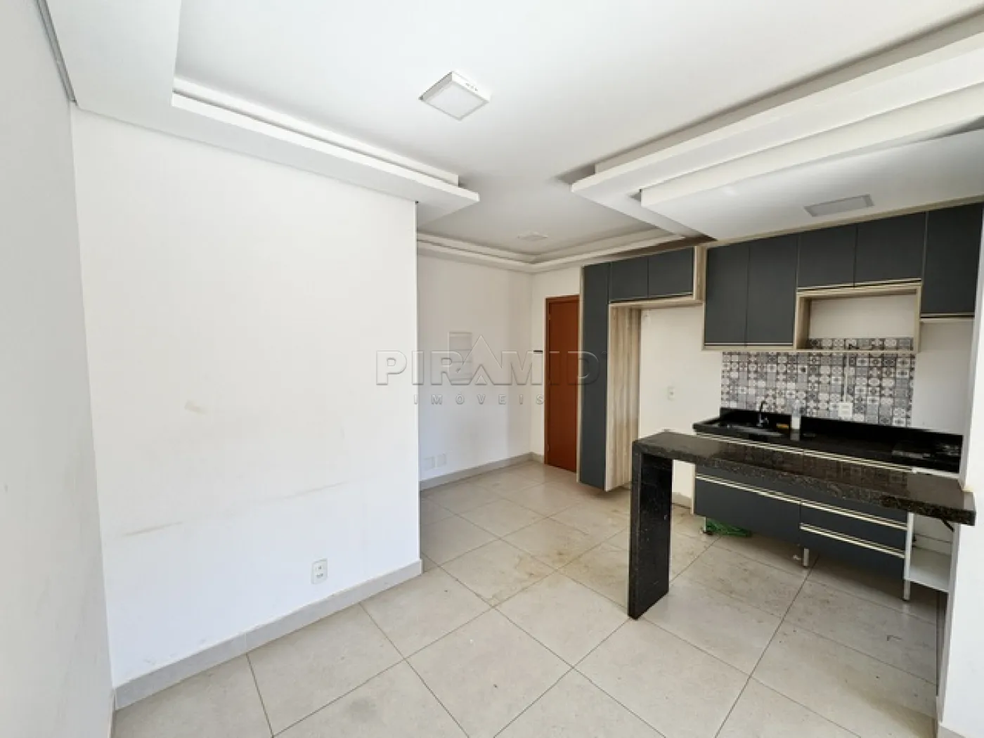 Alugar Apartamento / Padr&atilde;o em Ribeir&atilde;o Preto R$ 1.900,00 - Foto 6