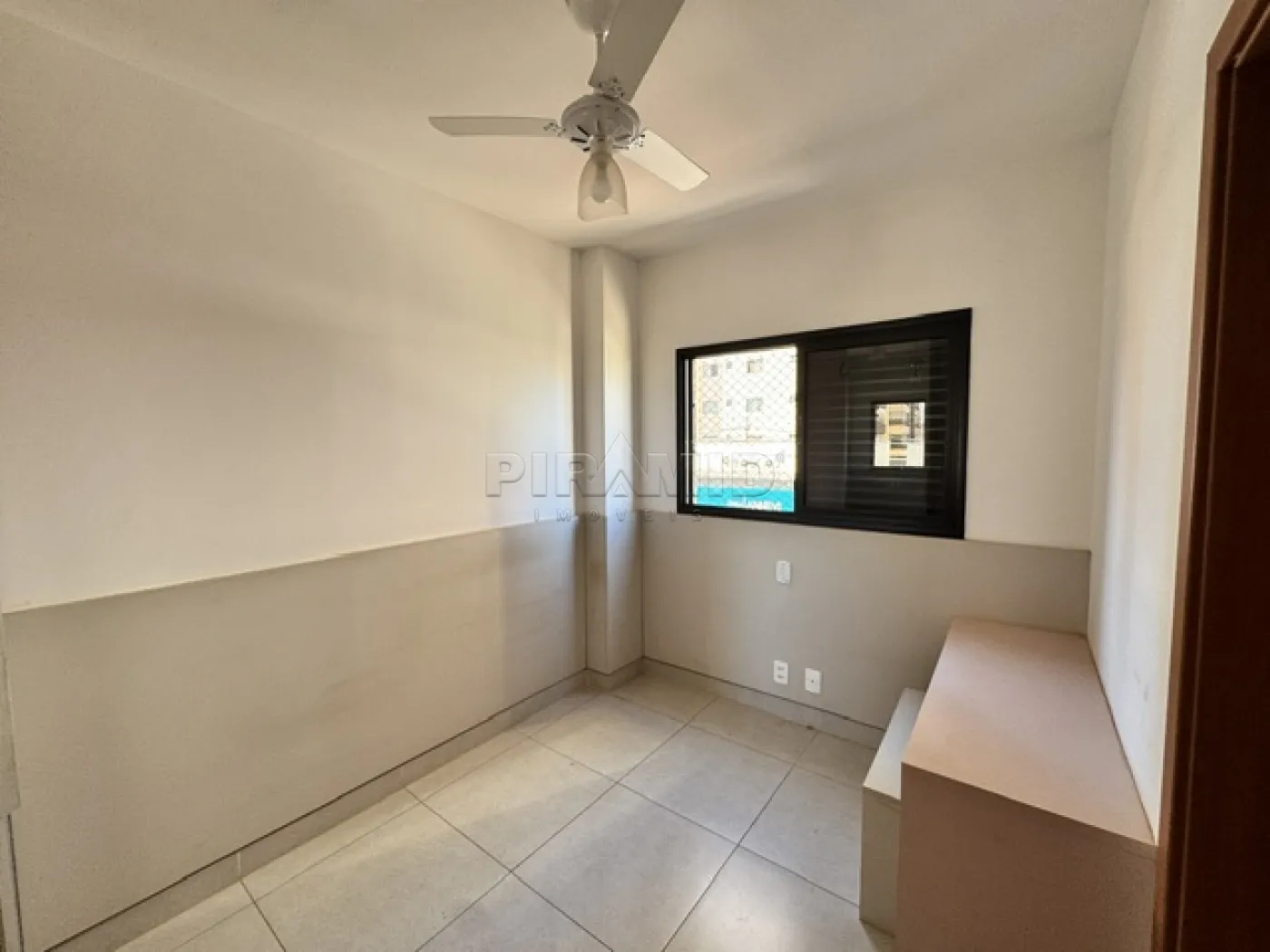 Alugar Apartamento / Padr&atilde;o em Ribeir&atilde;o Preto R$ 1.900,00 - Foto 12