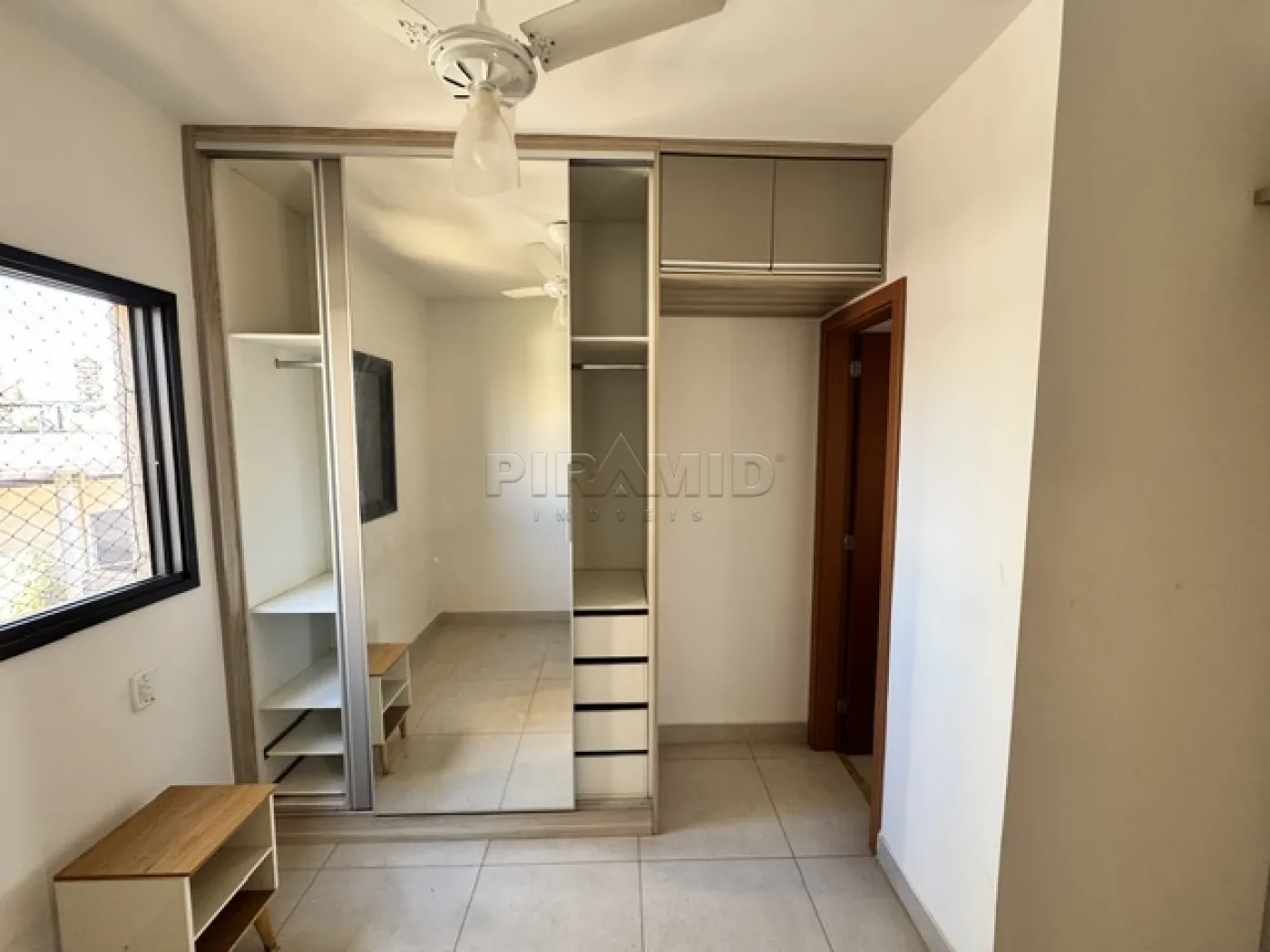 Alugar Apartamento / Padr&atilde;o em Ribeir&atilde;o Preto R$ 1.900,00 - Foto 17