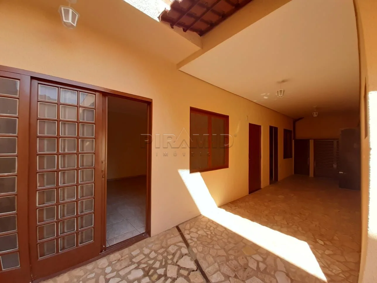 Alugar Comercial / Sala em Ribeir&atilde;o Preto R$ 1.500,00 - Foto 1