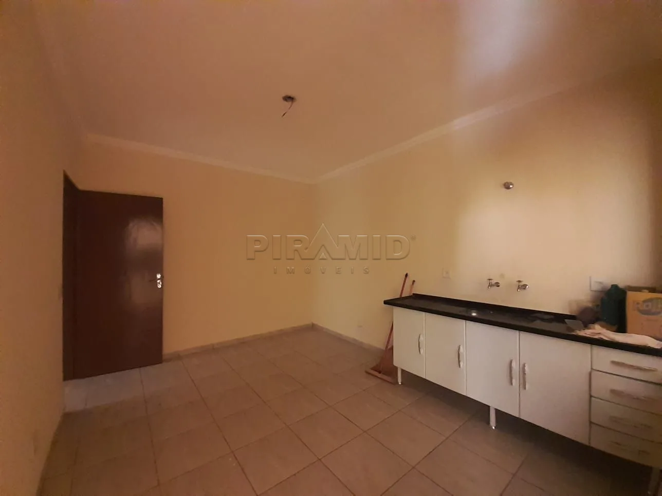 Alugar Comercial / Sala em Ribeir&atilde;o Preto R$ 1.500,00 - Foto 5