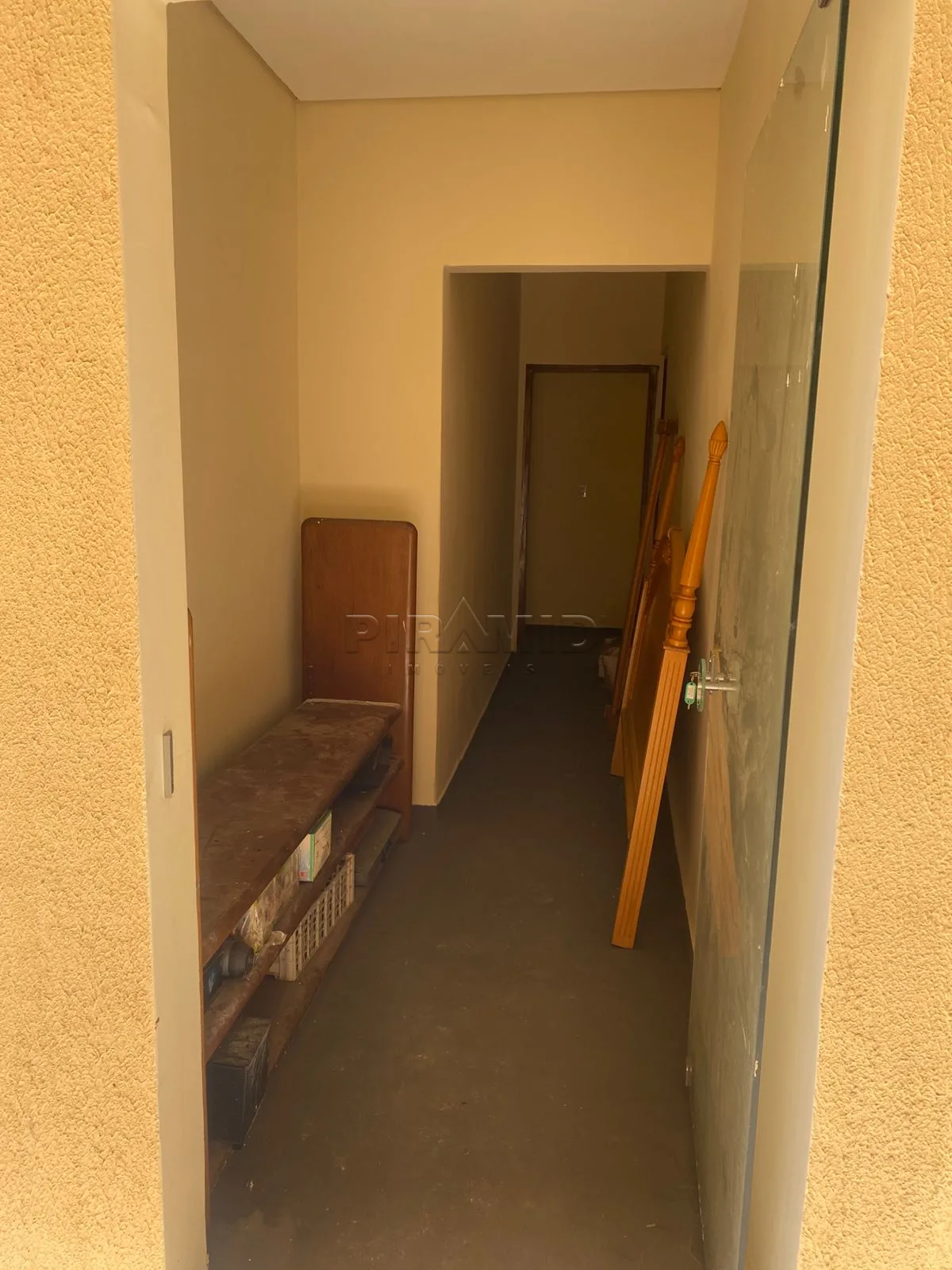 Alugar Comercial / Sala em Ribeir&atilde;o Preto R$ 1.500,00 - Foto 2