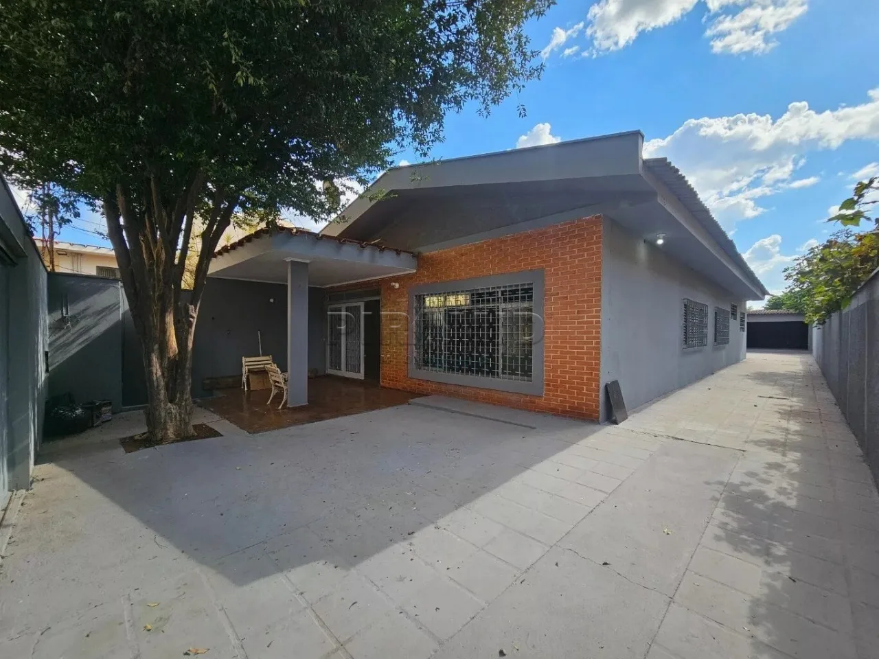 Alugar Casa / Padr&atilde;o em Ribeir&atilde;o Preto R$ 4.200,00 - Foto 1