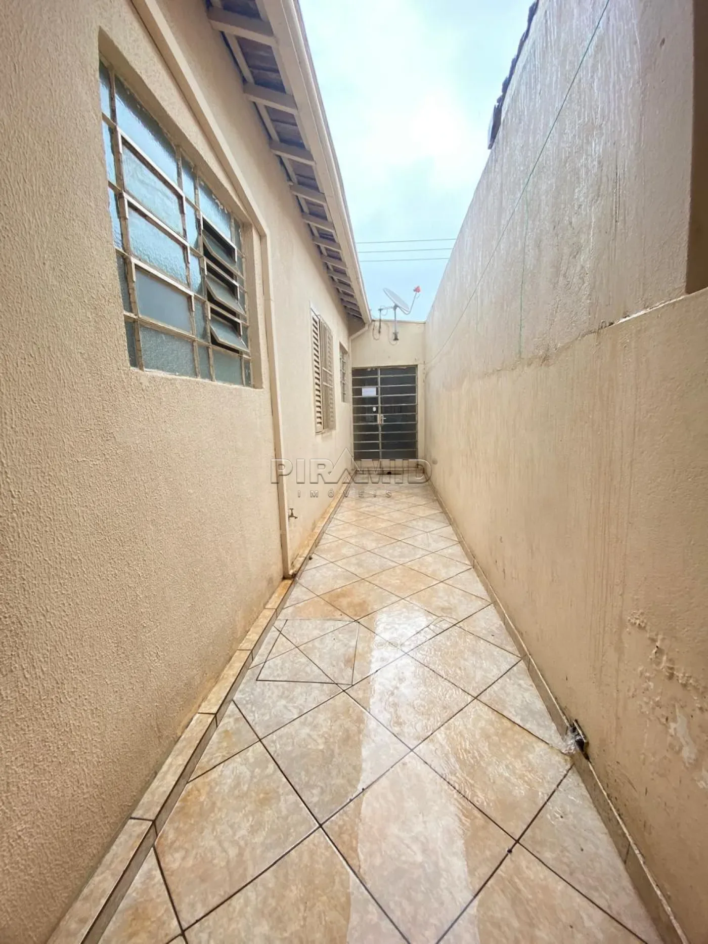 Alugar Casa / Padr&atilde;o em Ribeir&atilde;o Preto R$ 1.500,00 - Foto 17