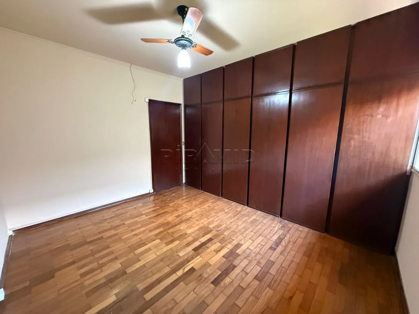 Alugar Casa / Padr&atilde;o em Ribeir&atilde;o Preto R$ 6.000,00 - Foto 11