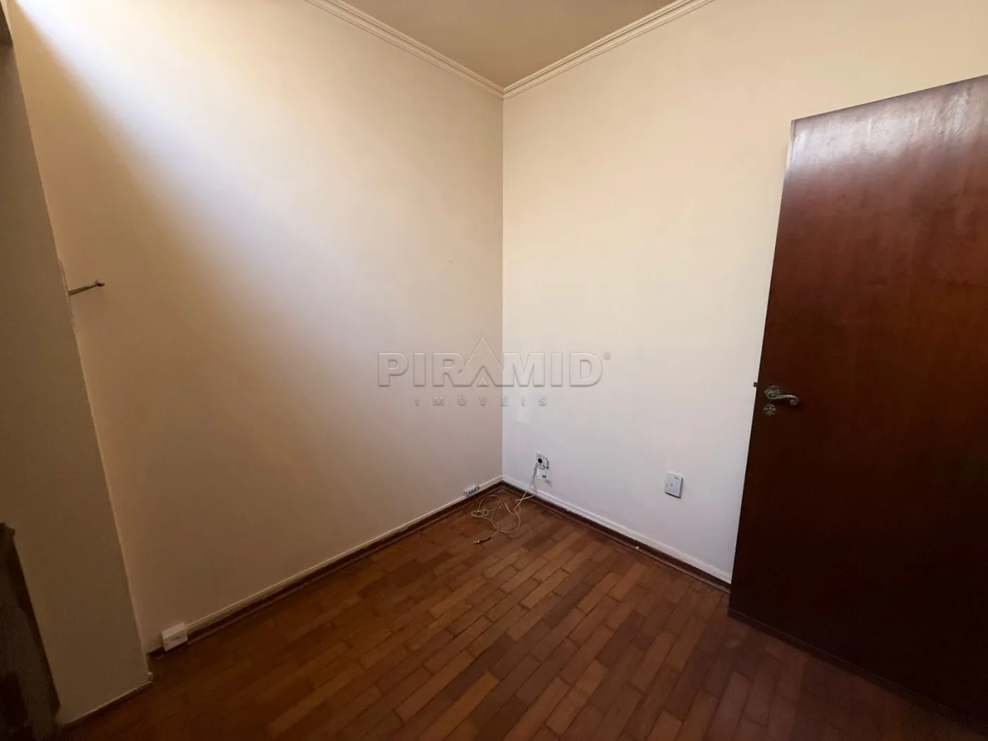 Alugar Casa / Padr&atilde;o em Ribeir&atilde;o Preto R$ 6.000,00 - Foto 18