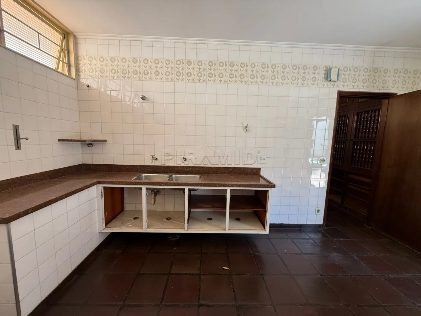 Alugar Casa / Padr&atilde;o em Ribeir&atilde;o Preto R$ 6.000,00 - Foto 30