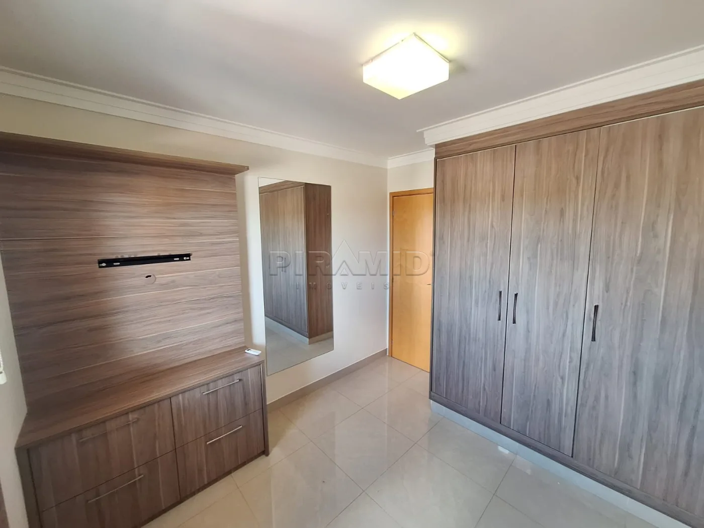 Alugar Apartamento / Padr&atilde;o em Ribeir&atilde;o Preto R$ 4.200,00 - Foto 10