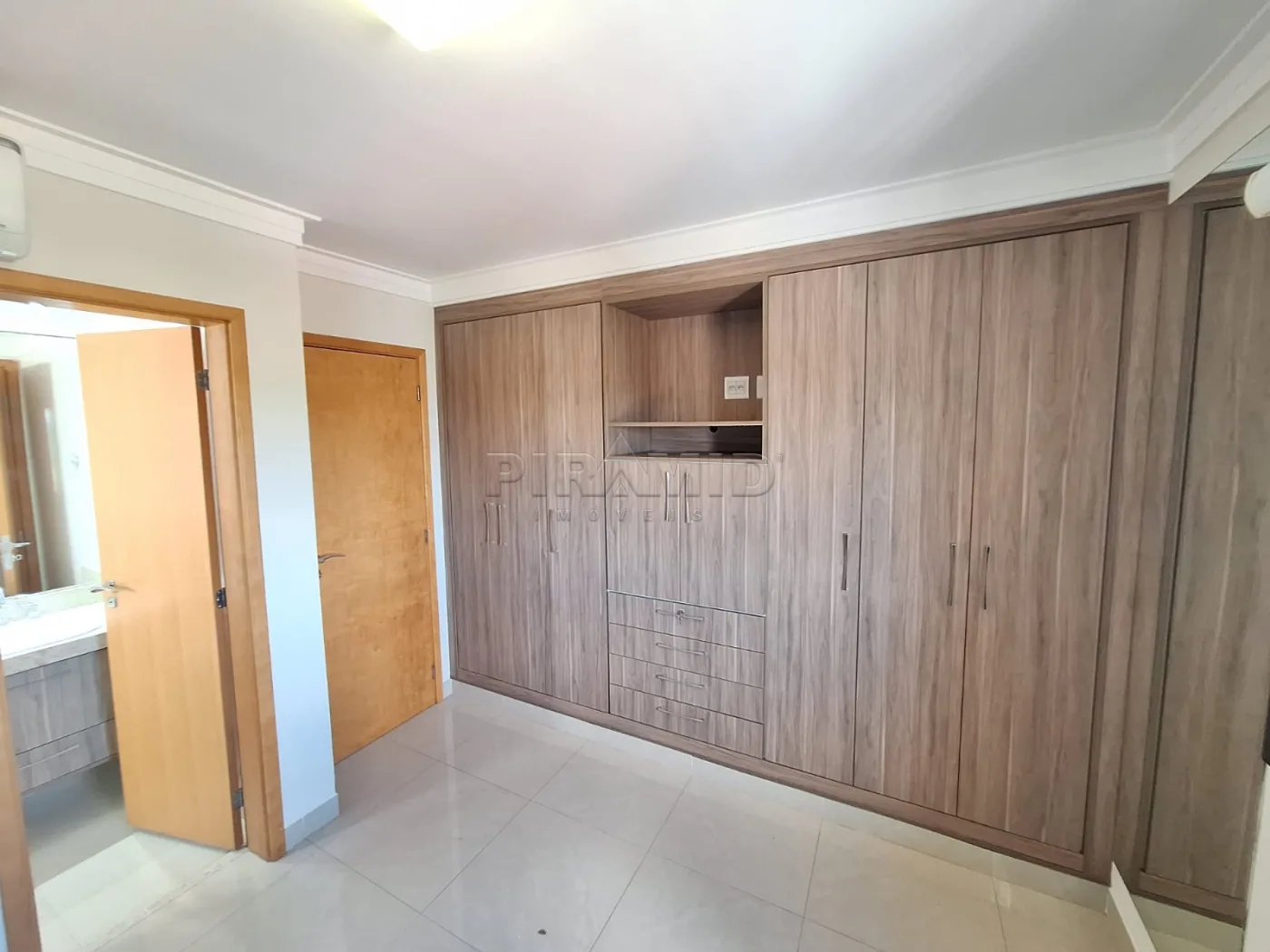 Alugar Apartamento / Padr&atilde;o em Ribeir&atilde;o Preto R$ 4.200,00 - Foto 18