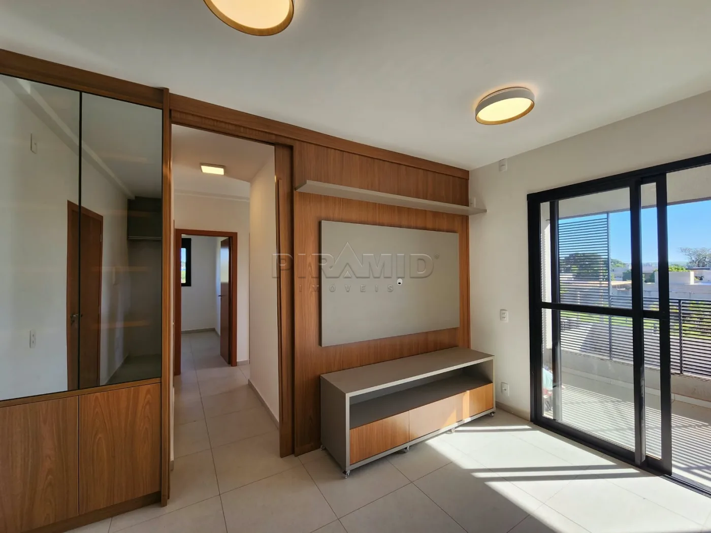 Alugar Apartamento / Padr&atilde;o em Ribeir&atilde;o Preto R$ 3.800,00 - Foto 1