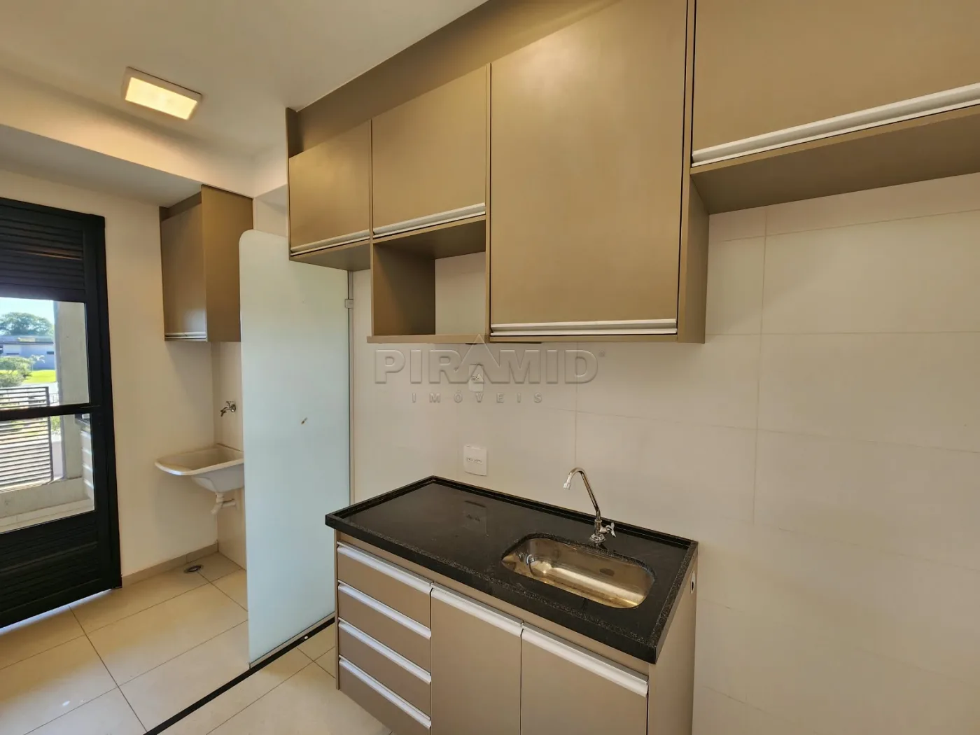 Alugar Apartamento / Padr&atilde;o em Ribeir&atilde;o Preto R$ 3.800,00 - Foto 9