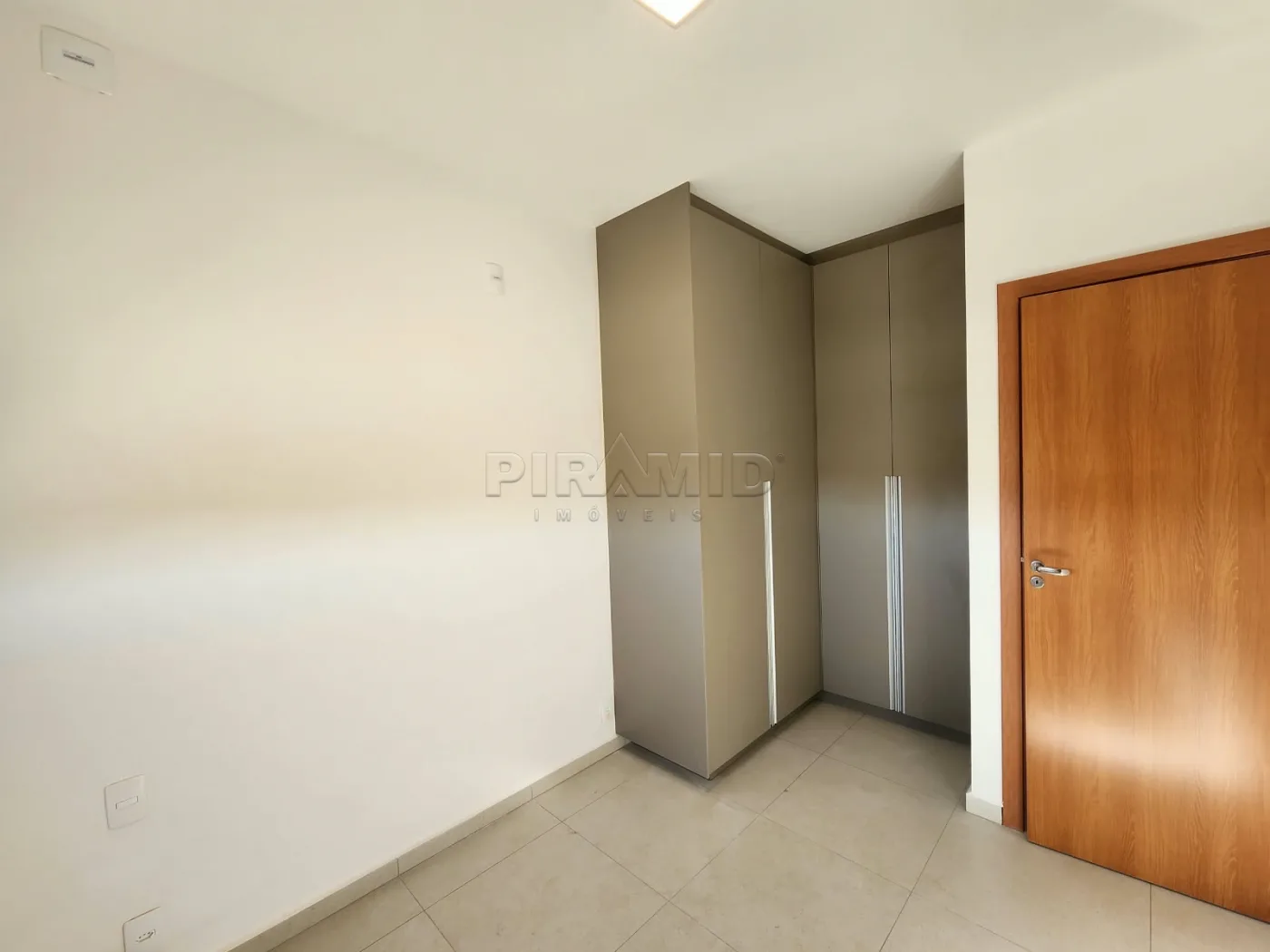 Alugar Apartamento / Padr&atilde;o em Ribeir&atilde;o Preto R$ 3.800,00 - Foto 18