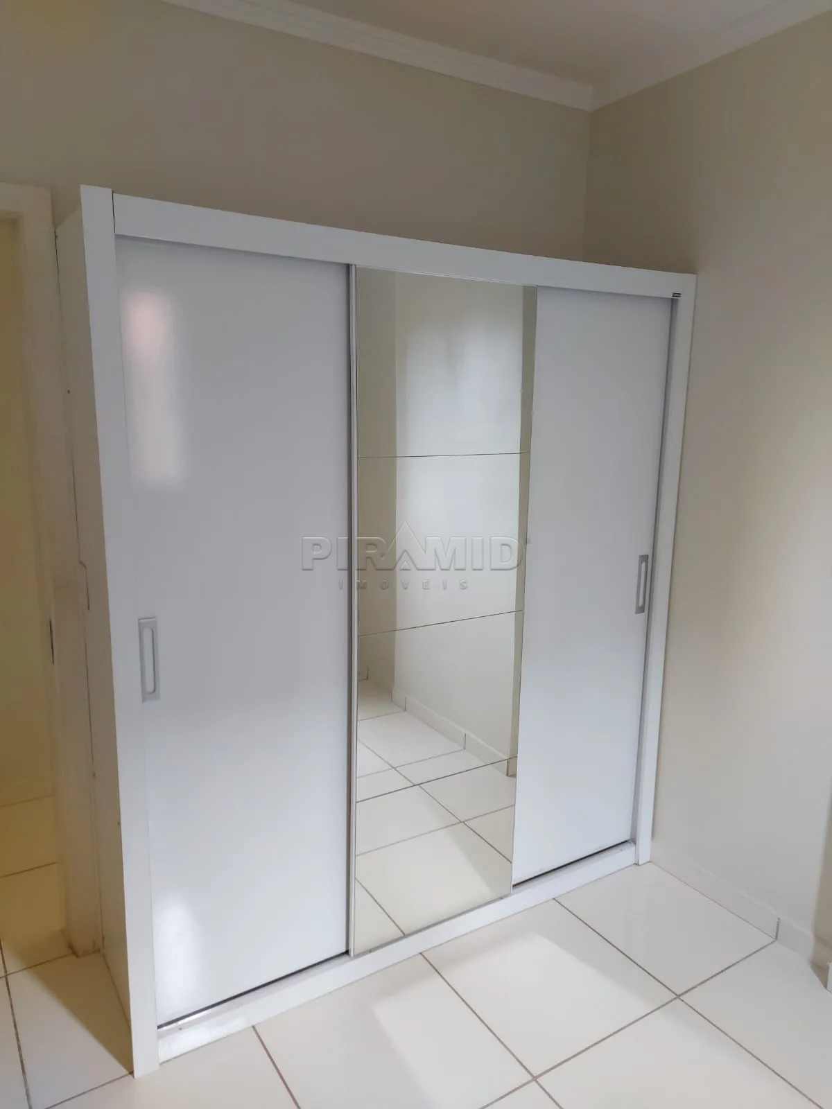 Alugar Apartamento / Padr&atilde;o em Ribeir&atilde;o Preto R$ 1.200,00 - Foto 6