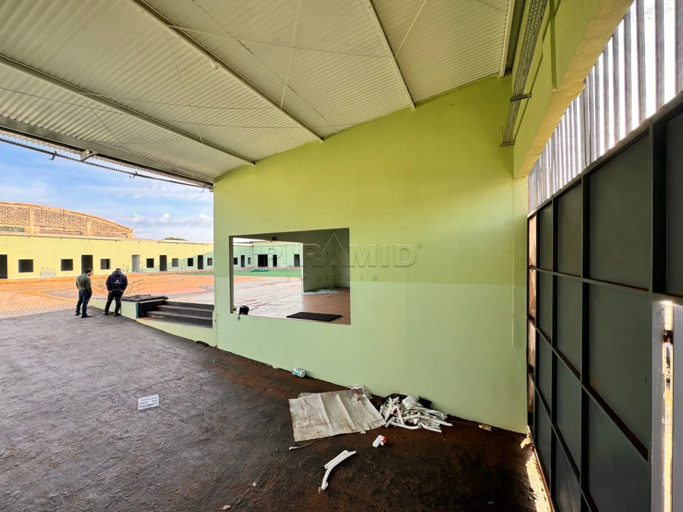 Alugar Comercial / Galp&atilde;o  Barrac&atilde;o em Ribeir&atilde;o Preto R$ 15.000,00 - Foto 1