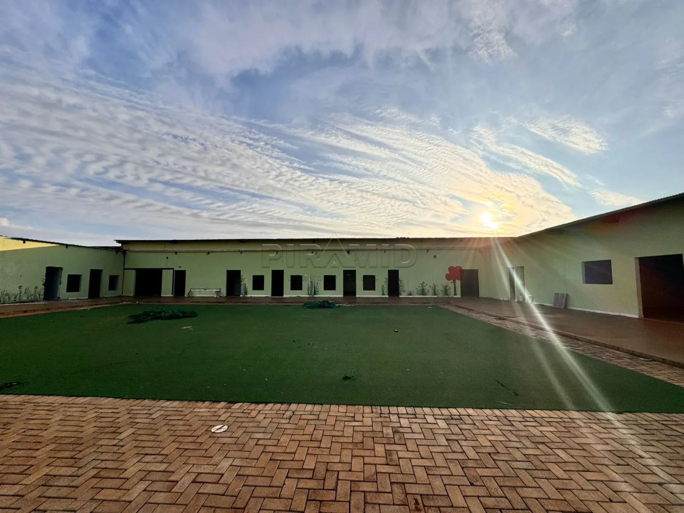Alugar Comercial / Galp&atilde;o  Barrac&atilde;o em Ribeir&atilde;o Preto R$ 15.000,00 - Foto 10