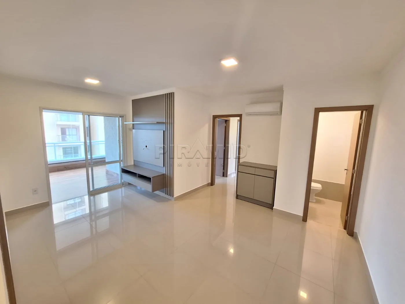 Alugar Apartamento / Padr&atilde;o em Ribeir&atilde;o Preto R$ 4.200,00 - Foto 1