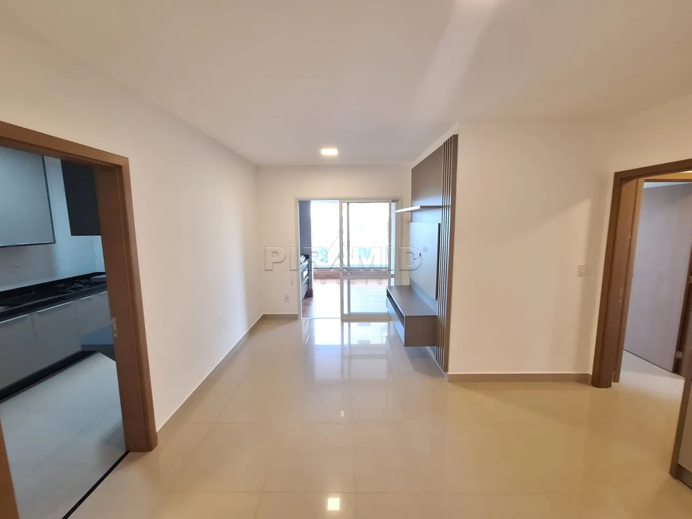 Alugar Apartamento / Padr&atilde;o em Ribeir&atilde;o Preto R$ 4.200,00 - Foto 2