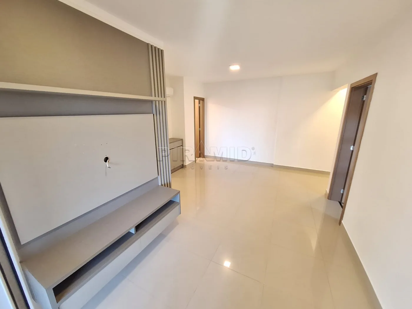 Alugar Apartamento / Padr&atilde;o em Ribeir&atilde;o Preto R$ 4.200,00 - Foto 4