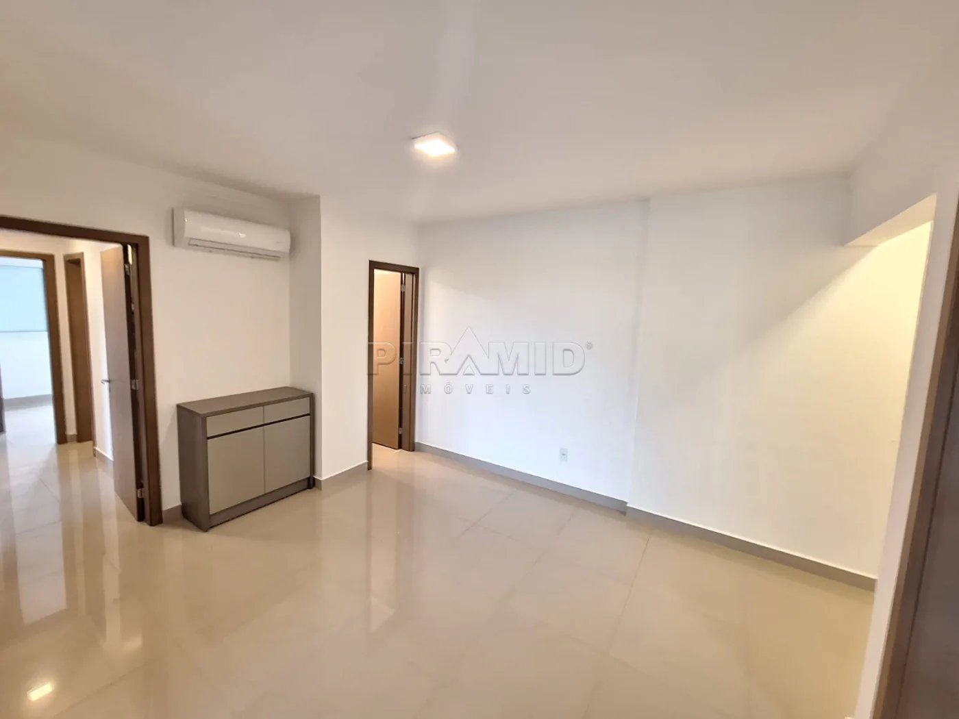 Alugar Apartamento / Padr&atilde;o em Ribeir&atilde;o Preto R$ 4.200,00 - Foto 5