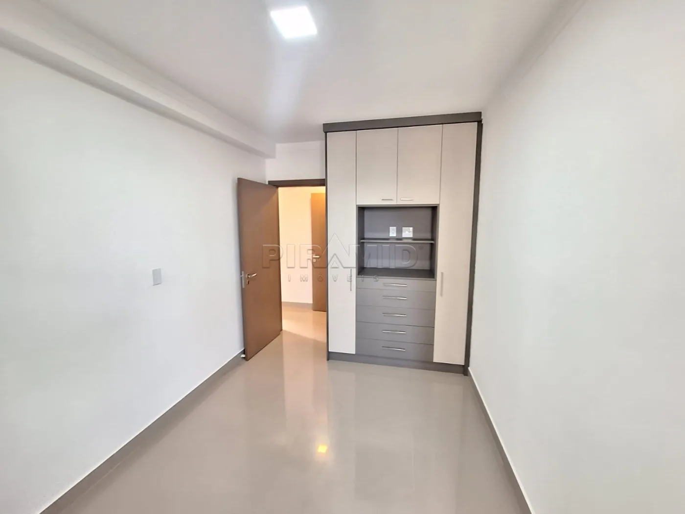 Alugar Apartamento / Padr&atilde;o em Ribeir&atilde;o Preto R$ 4.200,00 - Foto 11