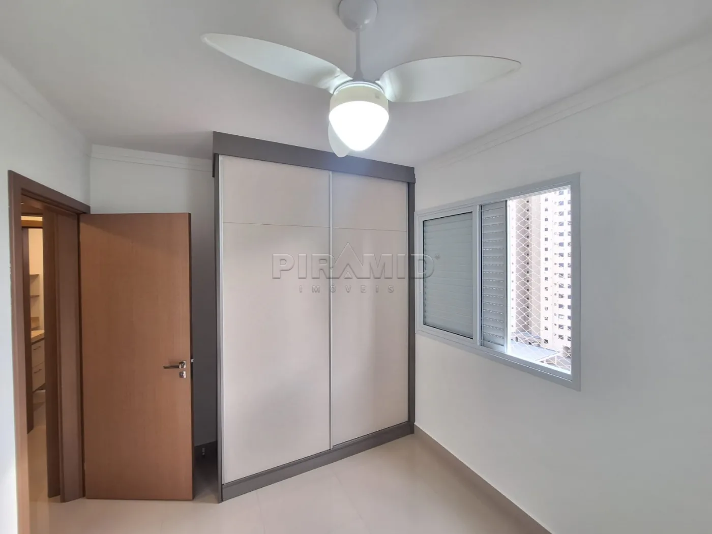 Alugar Apartamento / Padr&atilde;o em Ribeir&atilde;o Preto R$ 4.200,00 - Foto 14